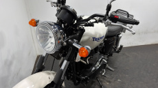 Triumph Bonneville (10MY)